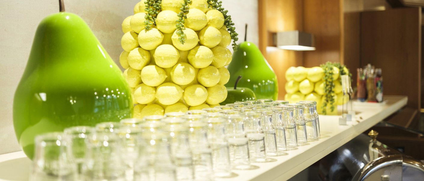 decoration & glases, &copy; Hotel Wartburg
