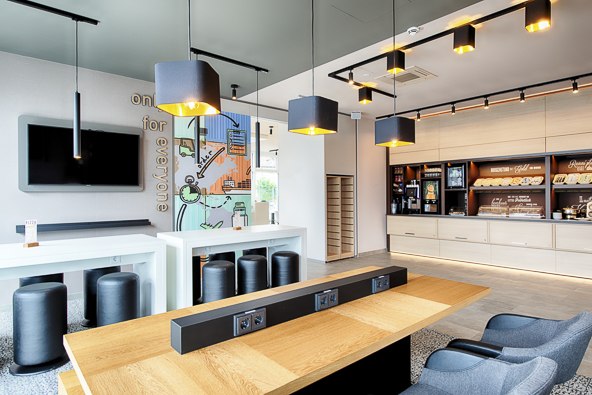 breakfast area, © B&B Hotel Stuttgart-Neckarhafen breakfast area, © B&B Hotel Stuttgart-Neckarhafen