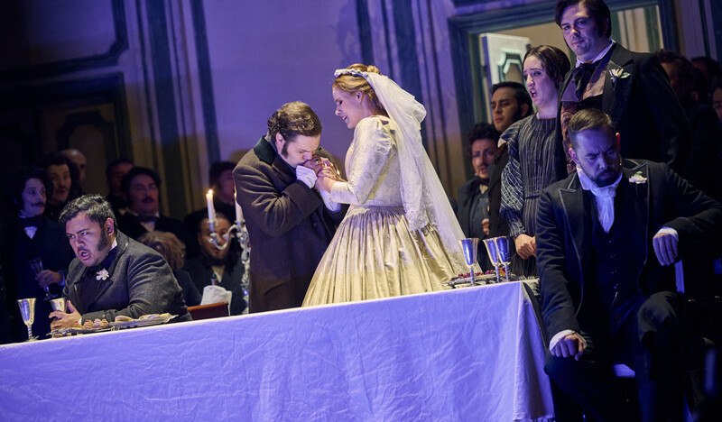 Lucia di Lammermoor, © Württembergische Staatstheater Stuttgart Lucia di Lammermoor, © Württembergische Staatstheater Stuttgart