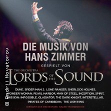 Plakat für ein Konzert: Musik von Hans Zimmer, gespielt von Lords of the Sound. Liste von Filmen, für die die Musik komponiert wurde, im Hintergrund., © links im Bild Plakat für ein Konzert: Musik von Hans Zimmer, gespielt von Lords of the Sound. Liste von Filmen, für die die Musik komponiert wurde, im Hintergrund., © links im Bild