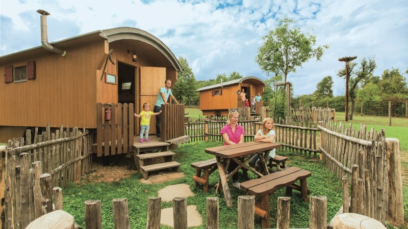 Shepherd's wagon Tripsdrill, © Erlebnispark Tripsdrill GmbH & Co. KG Shepherd's wagon Tripsdrill, © Erlebnispark Tripsdrill GmbH & Co. KG