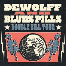 Poster der Dewolff & Blues Pills Double Bill Tour 2026 mit stilisierten W&ouml;lfen und Gesichtern in einem Kreis., &copy; links im Bild