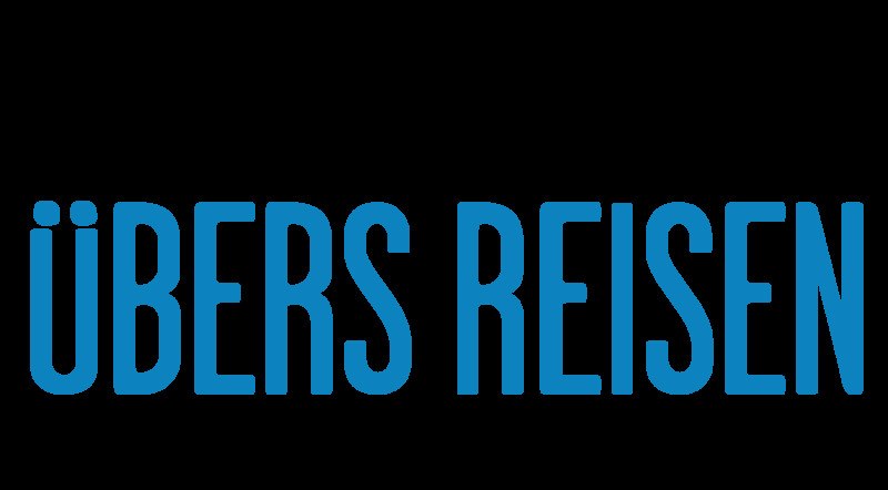 Blauer Text 'ÜBERS REISEN' auf weißem Hintergrund, möglicherweise ein Titel oder Thema über Reisen., © Theaterhaus Stuttgart e.V. Blauer Text 'ÜBERS REISEN' auf weißem Hintergrund, möglicherweise ein Titel oder Thema über Reisen., © Theaterhaus Stuttgart e.V.