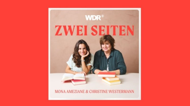 Zwei Frauen sitzen l&auml;chelnd an einem Tisch mit B&uuml;chern. Der Hintergrund ist rot, und der Titel 'Zwei Seiten' ist prominent zu sehen., &copy; Logo: Stadtbibliothek