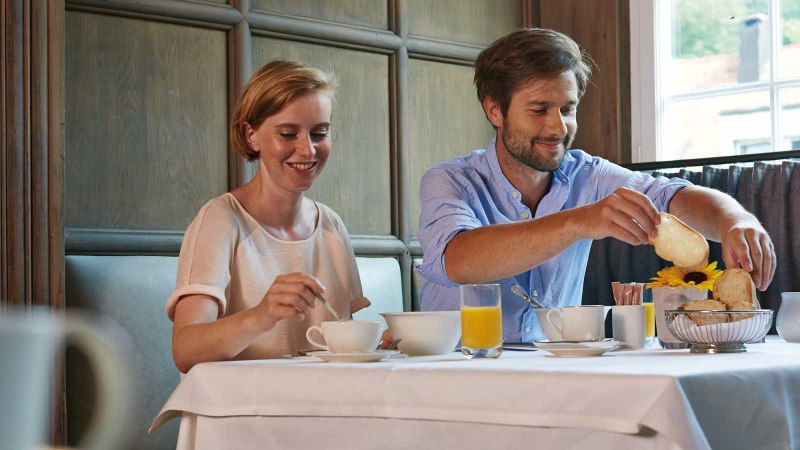 Sei Gast in Deiner Region, Frühstück im Hotel, © TMBW, Christoph Düpper Sei Gast in Deiner Region, Frühstück im Hotel, © TMBW, Christoph Düpper
