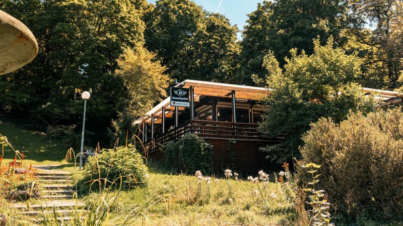 Buschpilot Restaurant Au&szlig;enansicht, &copy; SMG, Sarah Schmid