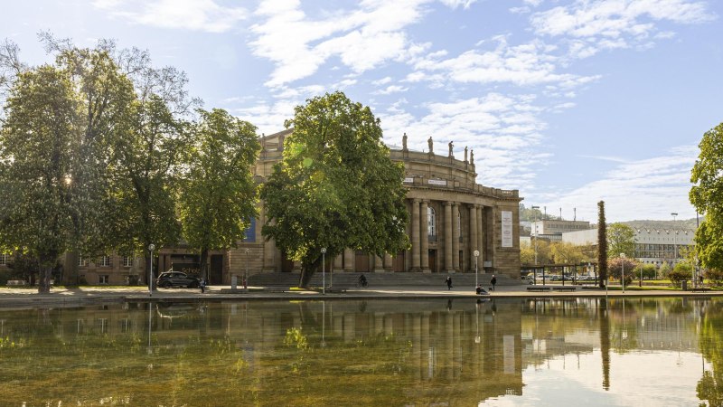 State Opera Stuttgart and "Eckensee", &copy; Stuttgart-Marketing GmbH, Sarah Schmid