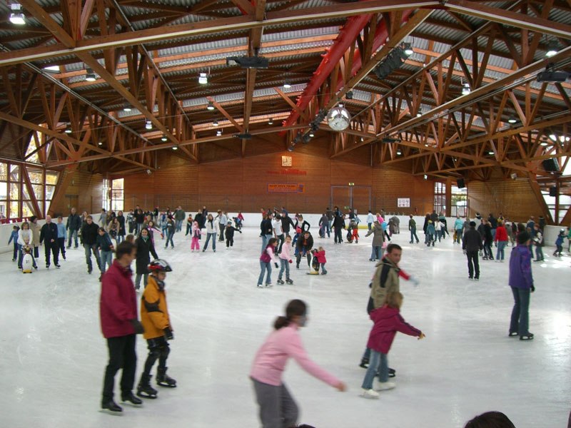 Ice skating at the Eiswelt Stuttgart, © Stadt Stuttgart/Neidlinger Ice skating at the Eiswelt Stuttgart, © Stadt Stuttgart/Neidlinger