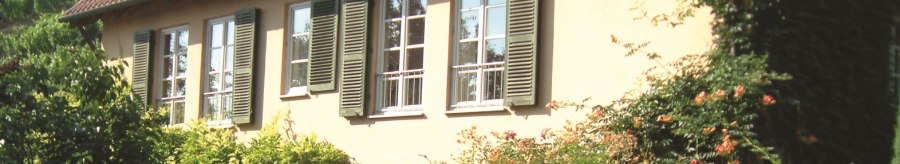 Rose arch at the W&ouml;hrwag winery, &copy; Weingut Karl W&ouml;hrwag