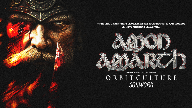 Poster f&uuml;r Amon Amarths Tour 2026 in Europa und UK. Ein Wikinger mit Helm und blutverschmiertem Gesicht ist abgebildet. G&auml;ste: Orbit Culture, Soilwork., &copy; links im Bild