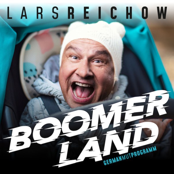 A man with a white cap laughs happily into the camera. The words 'Boomer Land' can be seen in large letters in the foreground., &copy; Theaterhaus Stuttgart e.V.