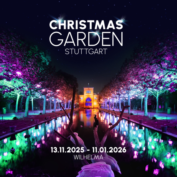 Bunter Lichterpfad im Christmas Garden Stuttgart 2025, mit beleuchteten Bäumen und einem reflektierenden Wasserweg in der Wilhelma., © Christmas Garden Deutschland GmbH Bunter Lichterpfad im Christmas Garden Stuttgart 2025, mit beleuchteten Bäumen und einem reflektierenden Wasserweg in der Wilhelma., © Christmas Garden Deutschland GmbH