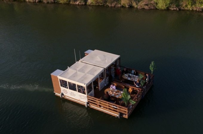 Exclusive "Flipper & Fischle" rafts, © Cool-Tours StattReisen Exclusive "Flipper & Fischle" rafts, © Cool-Tours StattReisen