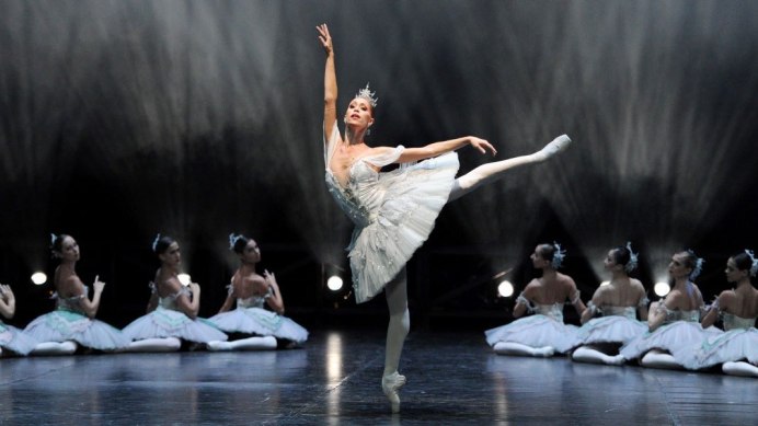 Anna Osadcenko in Maximiliano Guerras Don Quijote, © Stuttgarter Ballett