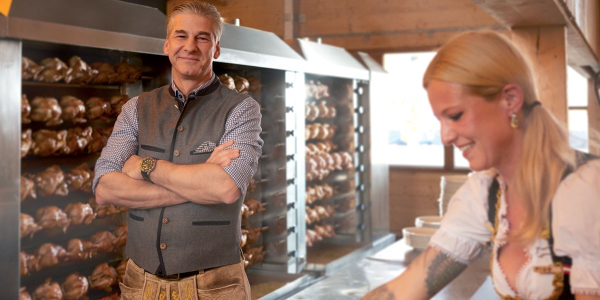 Karl Maier vor seinem Göckele-Grill