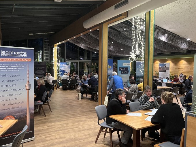 Geburtstagsdinner zum 70. Turmgeburtstag im Restaurant Leonhardts inkl. Auffahrtticket im Wert von 12,50 €, © SWR Media Services GmbH / SWR Fernsehturm Stuttgart