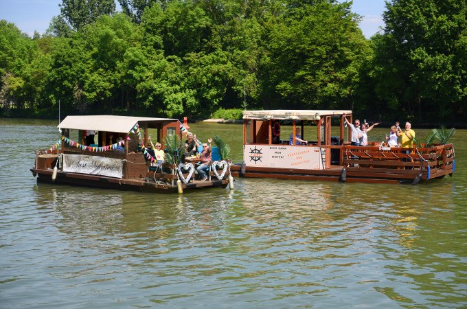 Winterfloß, © Cool-Tours StattReisen Winterfloß, © Cool-Tours StattReisen