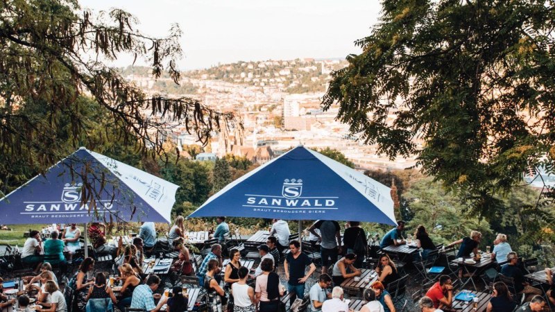 Biergarten auf der Karlshöhe, © Stuttgart-Marketing GmbH, Romeo Felsenreich, sommertage.com