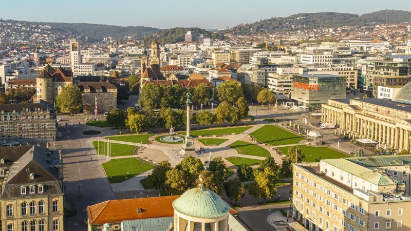 Schlossplatz Stuttgart (Palace square) bird view, &copy; SMG, Sarah Schmid