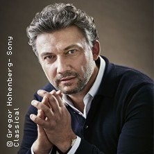 Jonas Kaufmann - Magische Töne, © links im Bild