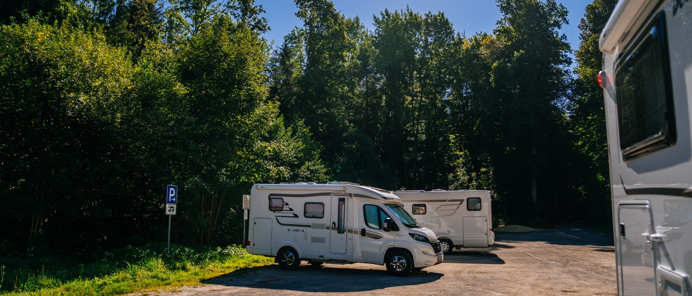 Motorhome parking space at Welzheim town park, &copy; Stuttgart-Marketing GmbH, Thomas Niederm&uuml;ller