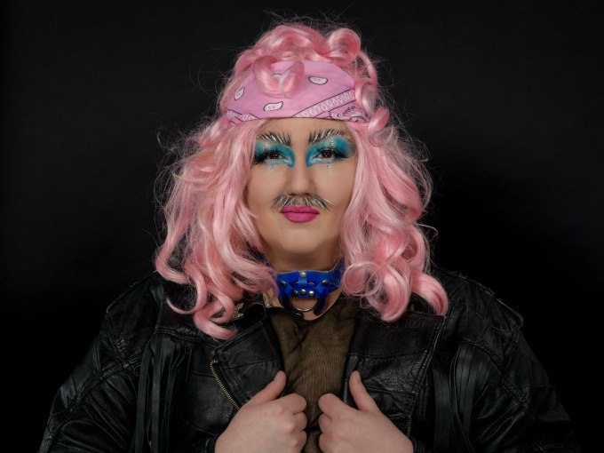 Drag-King-Show | Bently Bentäga präsentiert „Drag Me to Divine“, © Landesmuseum Württemberg Drag-King-Show | Bently Bentäga präsentiert „Drag Me to Divine“, © Landesmuseum Württemberg
