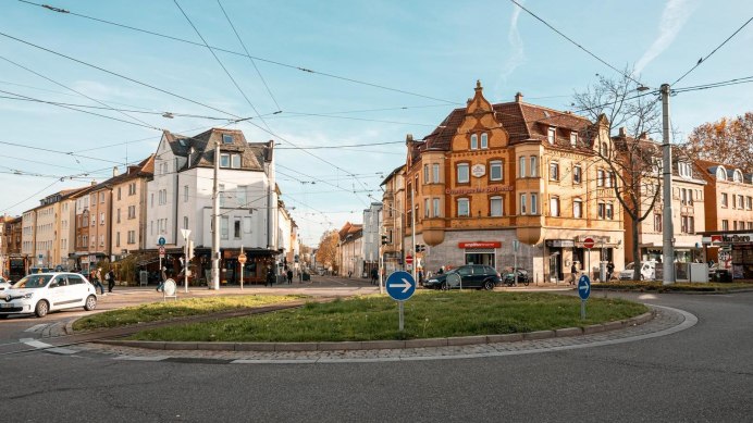 Ostendplatz mit Kreisverkehr, © SMG, Sarah Schmid Ostendplatz mit Kreisverkehr, © SMG, Sarah Schmid