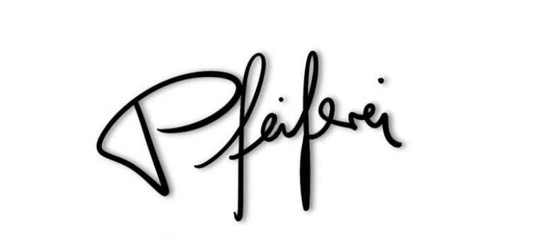 Schriftzug 'Pfeiferei' in schwarzer, geschwungener Schrift auf wei&szlig;em Hintergrund., &copy; Folkmar Schiek