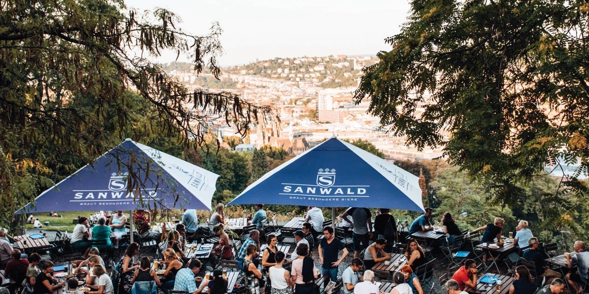 Biergarten auf der Karlshöhe, © Stuttgart-Marketing GmbH, Romeo Felsenreich, sommertage.com Biergarten auf der Karlshöhe, © Stuttgart-Marketing GmbH, Romeo Felsenreich, sommertage.com
