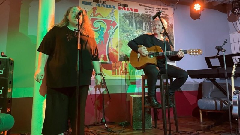 J'andoo, © Fotocredit Theater La Lune Stuttgart J'andoo, © Fotocredit Theater La Lune Stuttgart