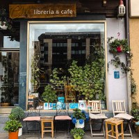 Outdoor caf&eacute;, &copy; Caf&eacute; Che