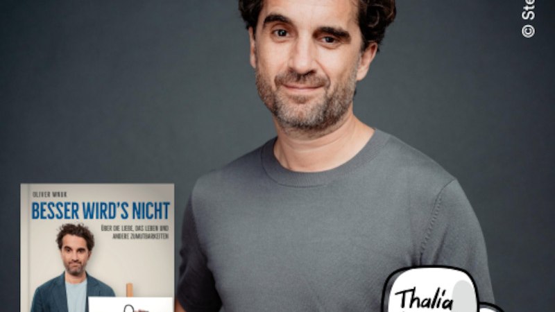 Ein Mann in grauem Shirt steht neben einem Buch mit dem Titel 'Besser wird's nicht'. Das Thalia-Logo ist unten rechts zu sehen., &copy; Thalia Deutschland GmbH & Co. KG