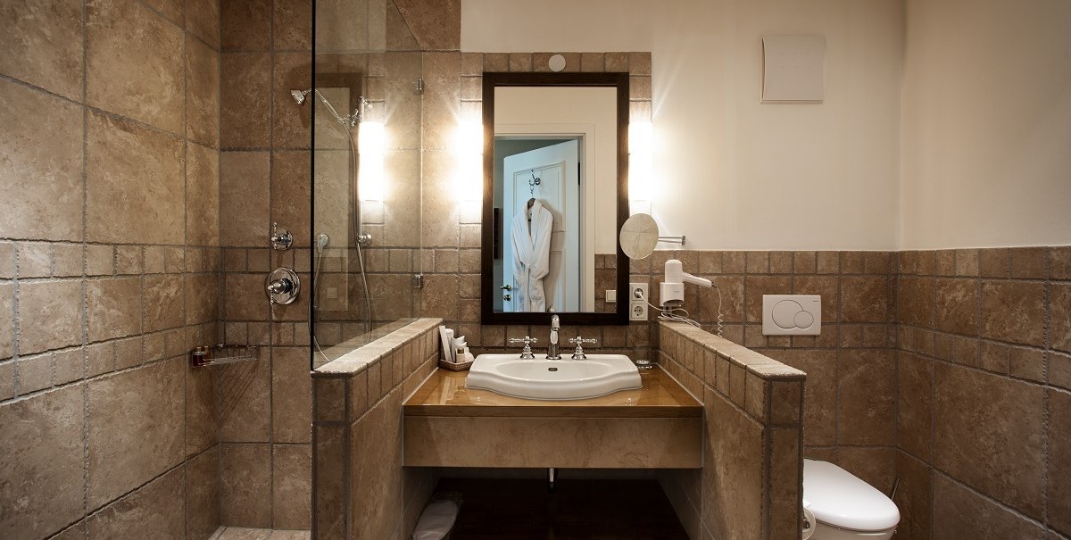 Bathroom, © TOMAS