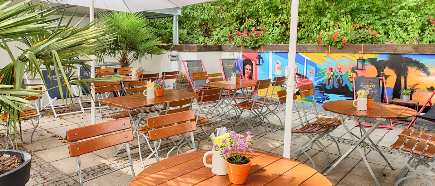 Beer garden, &copy; TOMAS