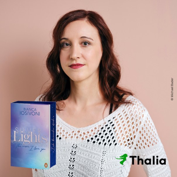 Eine Frau mit langen, dunklen Haaren steht vor einem rosa Hintergrund. Neben ihr ist das Buch 'Silver Lights - The more I love you' von Bianca Iosivoni zu sehen., © Thalia Deutschland GmbH & Co. KG Eine Frau mit langen, dunklen Haaren steht vor einem rosa Hintergrund. Neben ihr ist das Buch 'Silver Lights - The more I love you' von Bianca Iosivoni zu sehen., © Thalia Deutschland GmbH & Co. KG