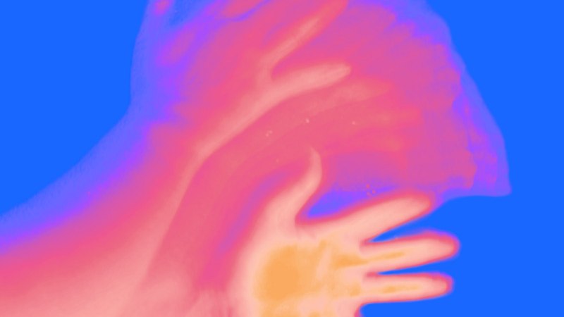 Eine verschwommene, farblich verfremdete Handbewegung vor einem blauen Hintergrund, die Dynamik und Bewegung darstellt., © Theater Rampe Eine verschwommene, farblich verfremdete Handbewegung vor einem blauen Hintergrund, die Dynamik und Bewegung darstellt., © Theater Rampe