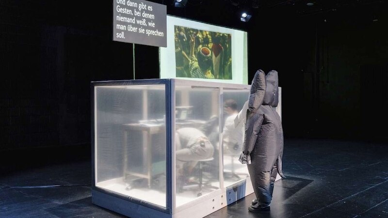 HANDS UP, &copy; Theater Rampe