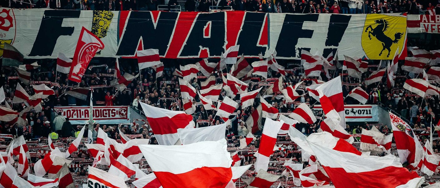 Fans mit Banner, © VfB