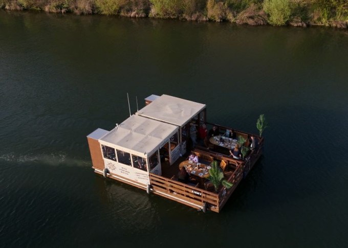 Exklusive Flo&szlig;boote "Flipper & Fischle", &copy; Cool-Tours StattReisen
