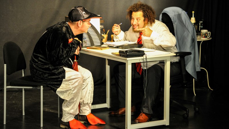 Der Kredit, © Theater am Olgaeck / C. Schöch Der Kredit, © Theater am Olgaeck / C. Schöch