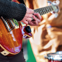 Culture & Music auf dem Karlsplatz, © Shutterstock, Poznyakov
