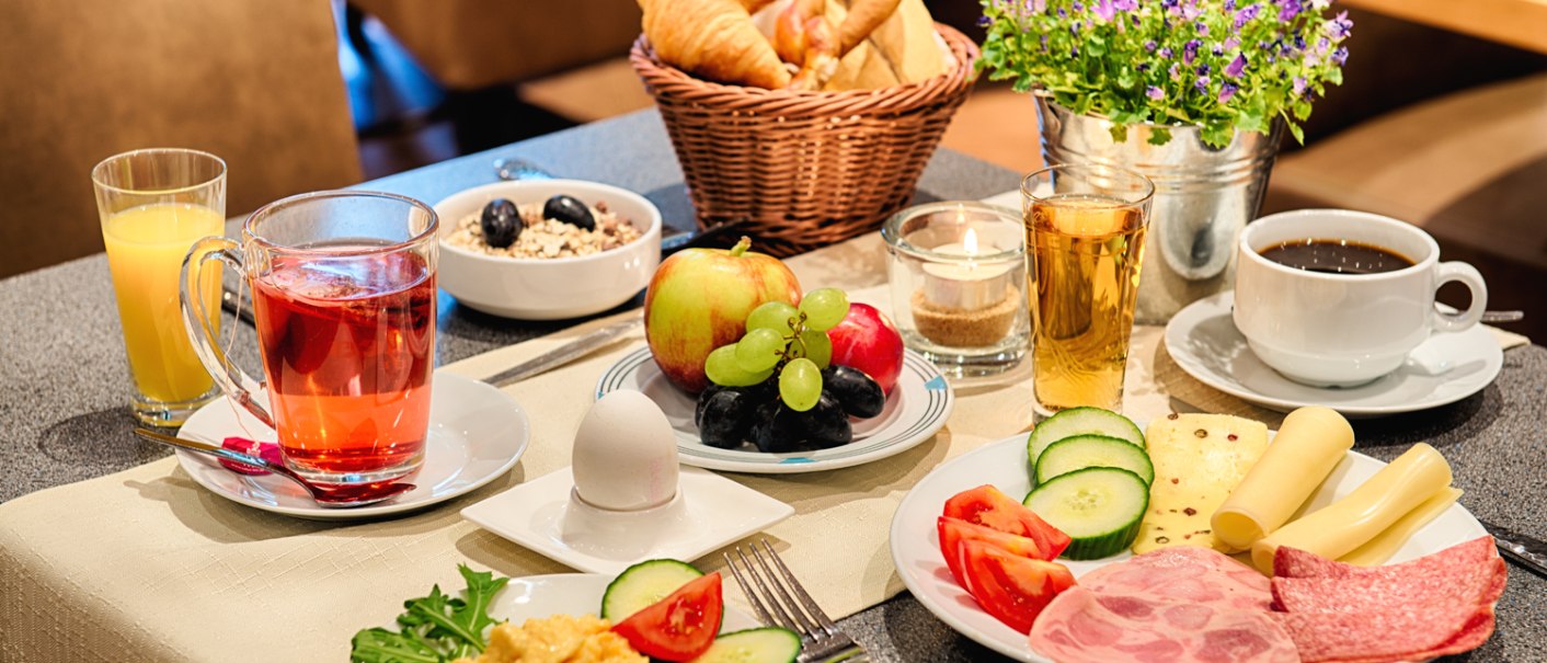 Breakfast, &copy; TOMAS