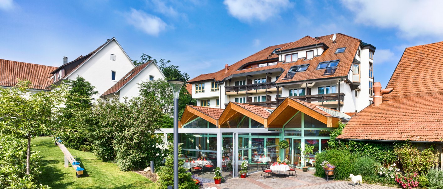 Wintergarten und Terrasse, © Hotel Restaurant Lamm