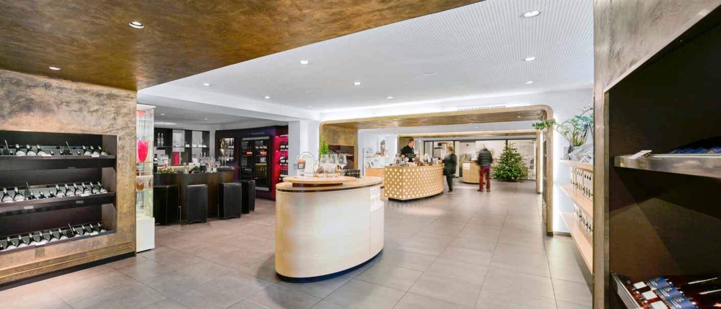 Wine shop Weinmanufaktor, © Weinmanufaktur Untertürkheim Wine shop Weinmanufaktor, © Weinmanufaktur Untertürkheim