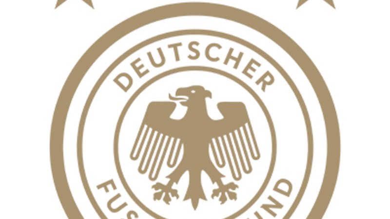 Das Logo des Deutschen Fu&szlig;ball-Bundes zeigt einen Adler in der Mitte, umgeben von vier Sternen, die f&uuml;r die Weltmeistertitel stehen., &copy; DFB GmbH & Co. KG