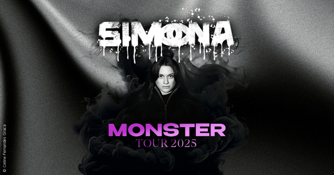 Poster der Simona Monster Tour 2025 mit einem Porträt einer Frau vor einem dunklen, rauchigen Hintergrund. Der Schriftzug 'SIMONA' und 'MONSTER TOUR 2025' sind prominent platziert., © links im Bild Poster der Simona Monster Tour 2025 mit einem Porträt einer Frau vor einem dunklen, rauchigen Hintergrund. Der Schriftzug 'SIMONA' und 'MONSTER TOUR 2025' sind prominent platziert., © links im Bild