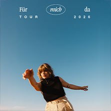 Person streckt Arm aus, blauer Himmel, Text: 'F&uuml;r mich da Tour 2026'., &copy; links im Bild