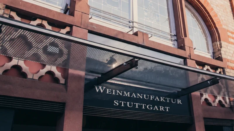Eingang zur Weinmanufaktur Stuttgart, © Weinmanufaktur Stuttgart eG Eingang zur Weinmanufaktur Stuttgart, © Weinmanufaktur Stuttgart eG