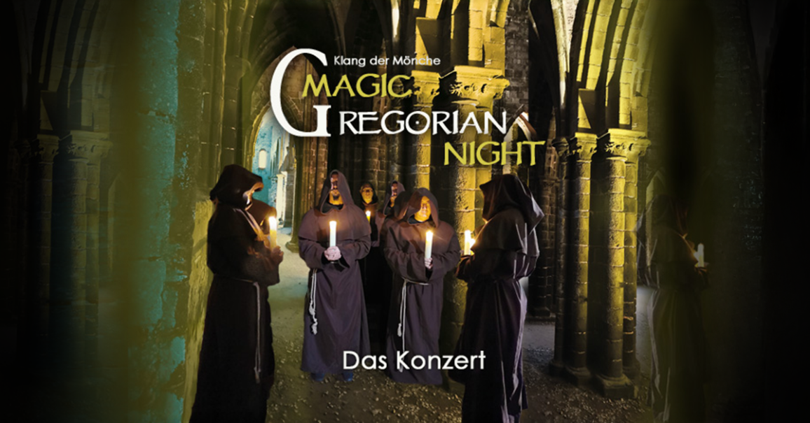 Mönche in Kutten halten Kerzen in einer gotischen Kirche. Der Text 'Magic Gregorian Night - Klang der Mönche' ist zu sehen., © links im Bild Mönche in Kutten halten Kerzen in einer gotischen Kirche. Der Text 'Magic Gregorian Night - Klang der Mönche' ist zu sehen., © links im Bild