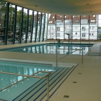 Swimming pool in the Feuerbach indoor pool., © Stuttgarter Bäder